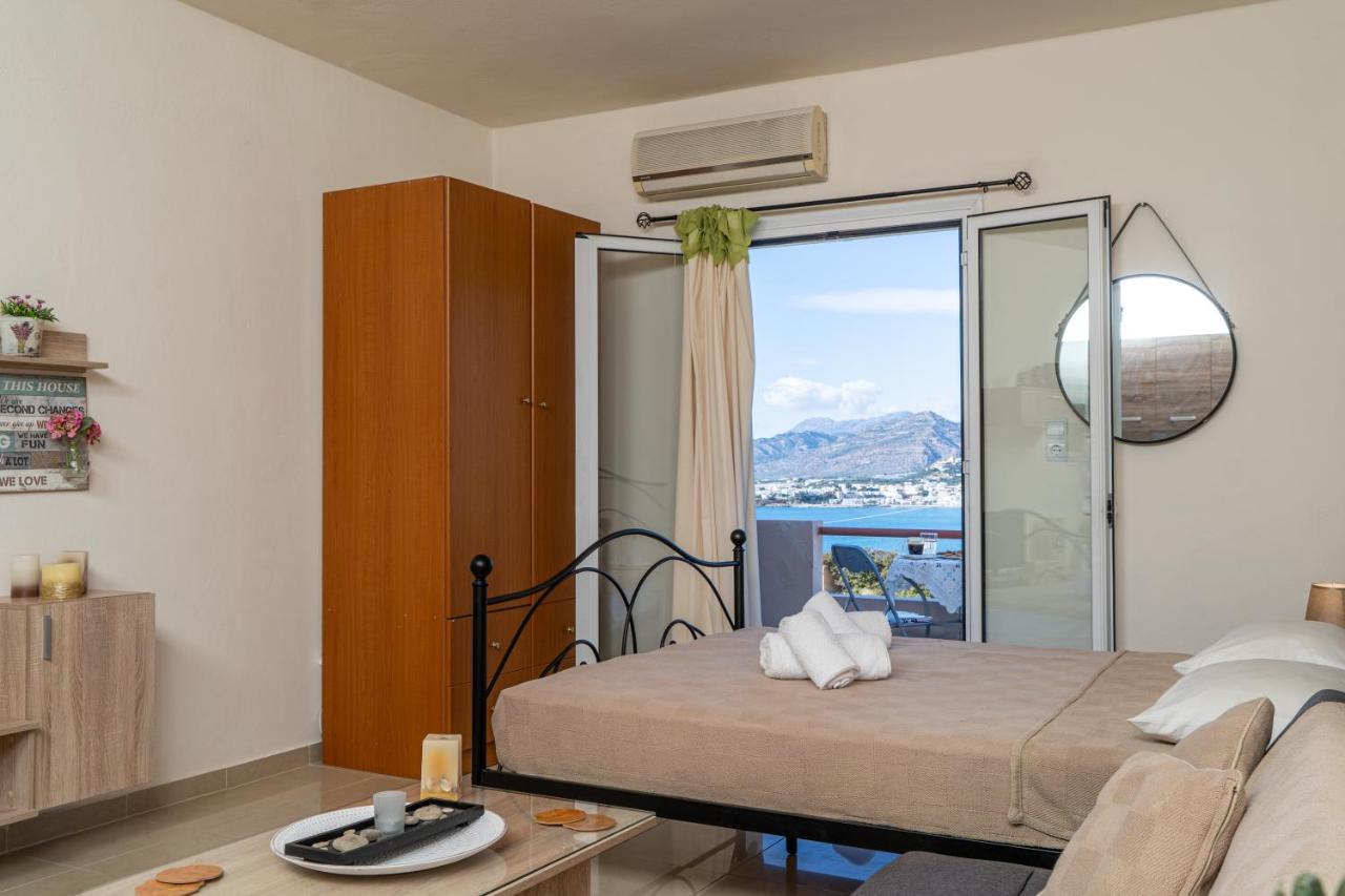 The View Apartment Makrýgialos Екстериор снимка